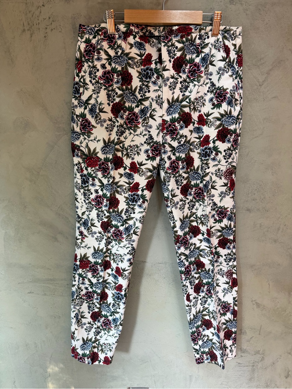 Zara Basic Tapestry Floral Print Ankle Trousers - Size 6